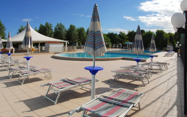 Victoria Mobilehome Stella del Sud Camping Villaggio