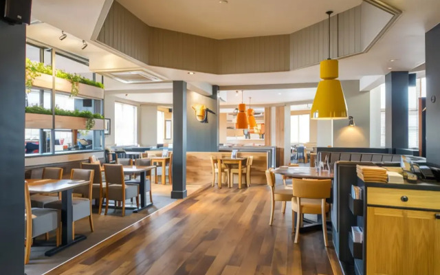 Premier Inn Gloucester (Longford)