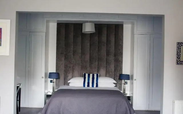 15Glasgow Bed & Breakfast