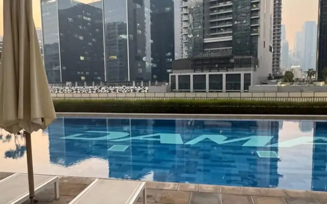 1BR Near metro.Canal  View. Mer. 1709