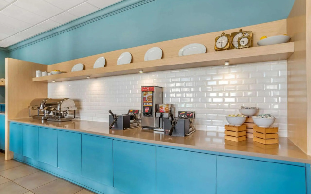 Country Inn & Suites by Radisson, Metairie (New Orleans), LA