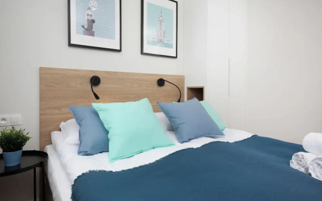 Warsaw City Center Apartment by Renters