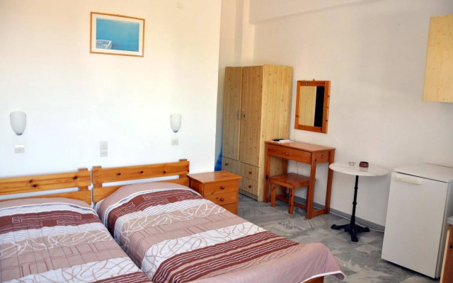 Michalis Apartments near the beaches with sea view