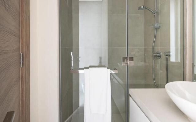 Frank Porter - Studio One