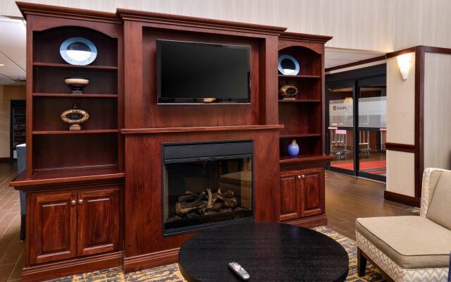 Hampton Inn & Suites Muncie