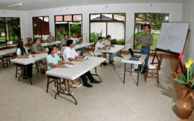 Eco Lodge