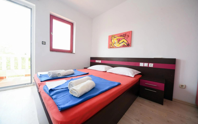 Apartments Dvori Novalja