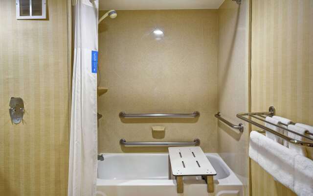 Hampton Inn Louisville-Airport