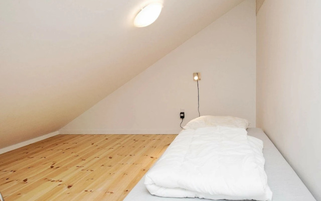 Vintage Holiday Home in Rødby With Hot Tub - фото 3