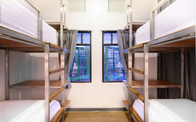 REST IS MORE Hostel