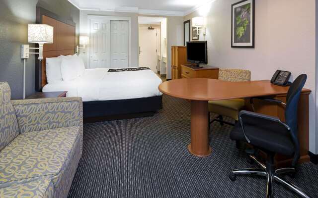La Quinta Inn & Suites by Wyndham Buena Park
