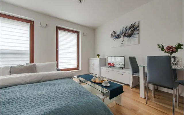 P&O Apartments Solec 13 with AC