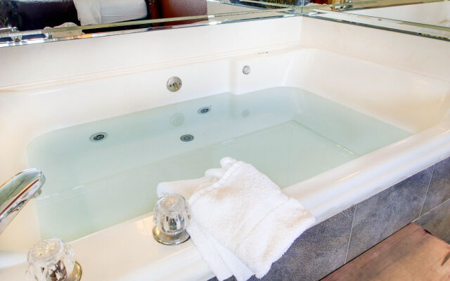 Comfort Inn Meridian - Bonita Lakes