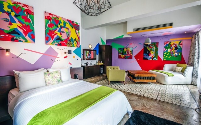 Tantalo Hotel / Kitchen / Roofbar