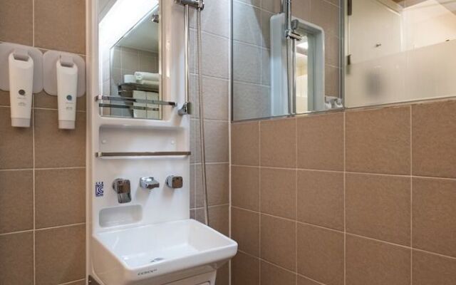 DARAKHYU Yeosu Capsule Hotel by WALKERHILL