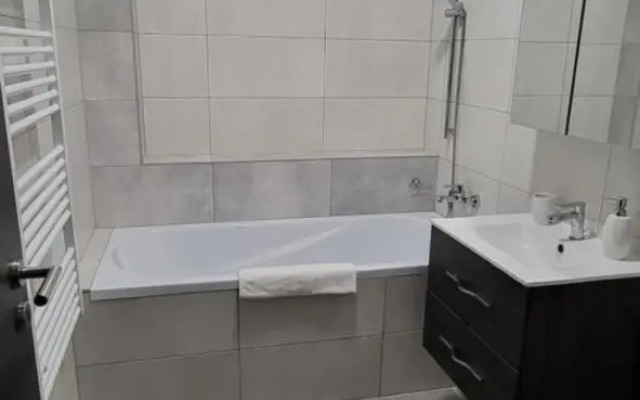 Dotis Apartman Tata