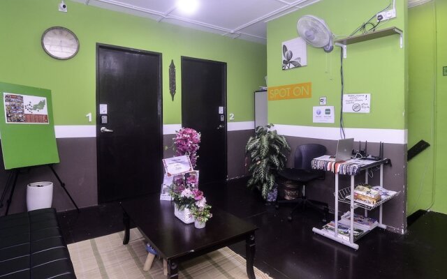 Hotel O Tropical Lodge