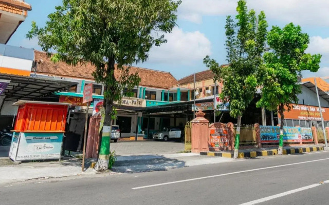 Hotel O Central Madiun Near Stasiun Kota Madiun