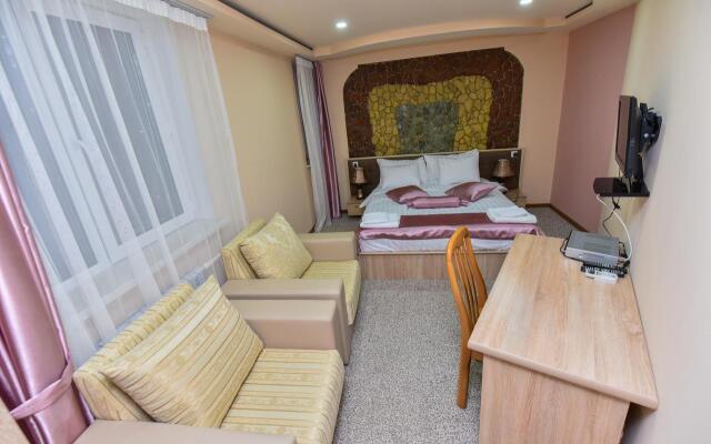 Gayane Hotel