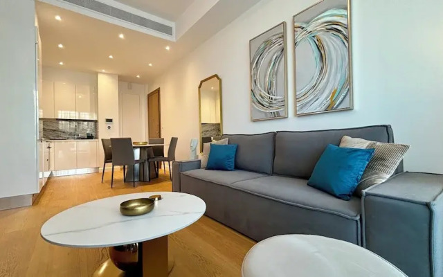 Oxford House Apt by TrulyCyprus