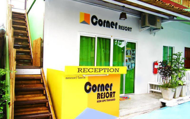 Corner Resort