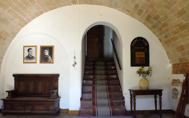 Whole Cottage In The Old Winery