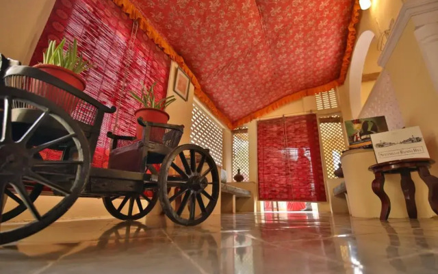Roop Niwas Kothi, Near Mandawa