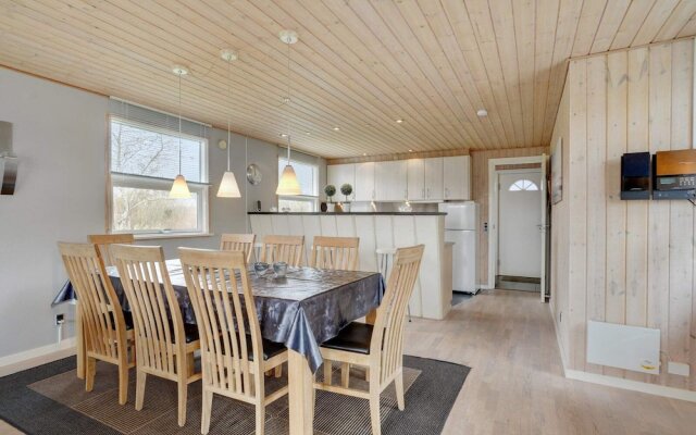 6 Person Holiday Home in Hemmet