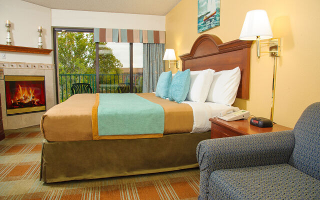 Pigeon River Inn