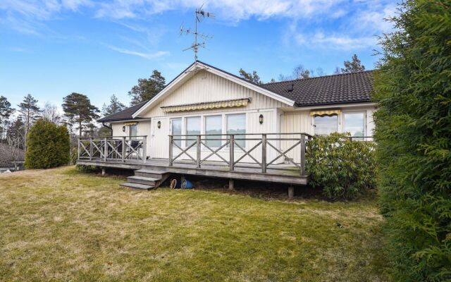 Nice Home in Strömstad With 4 Bedrooms and Wifi