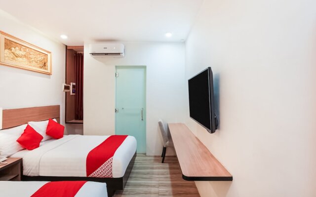 Casa Mia Hotel Suites by OYO Rooms