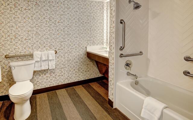 Holiday Inn East Windsor by IHG