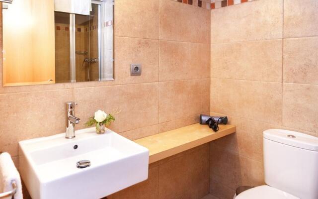 Feelathome Marquet Beach Apartments