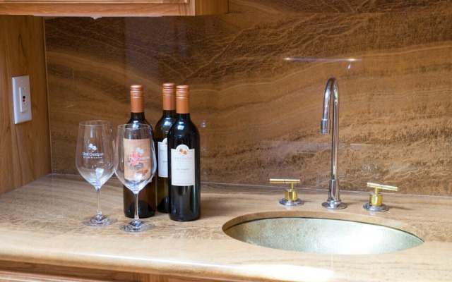 NextDoor at Dos Cabezas