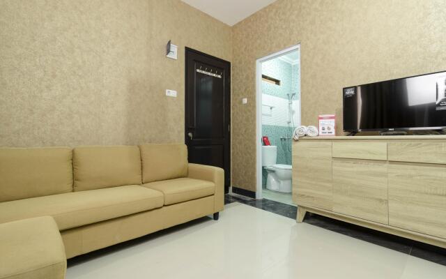 RedDoorz Plus @ Cipete Damai