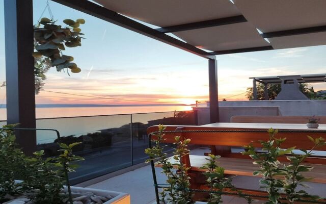 Rina Apartments