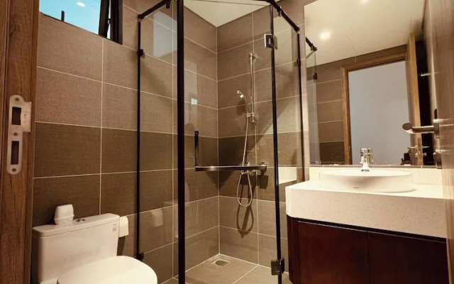 Sakura Homestay - Landmark Ecopark
