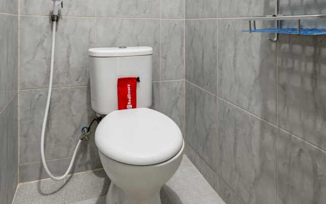 RedDoorz @ Jemursari Surabaya 2