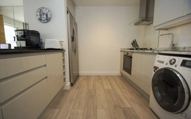 Kemp Town Mews Parking by Brighton Holiday Lets