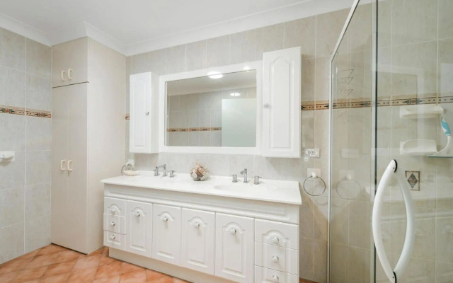 Burkeys, 5 Main Street