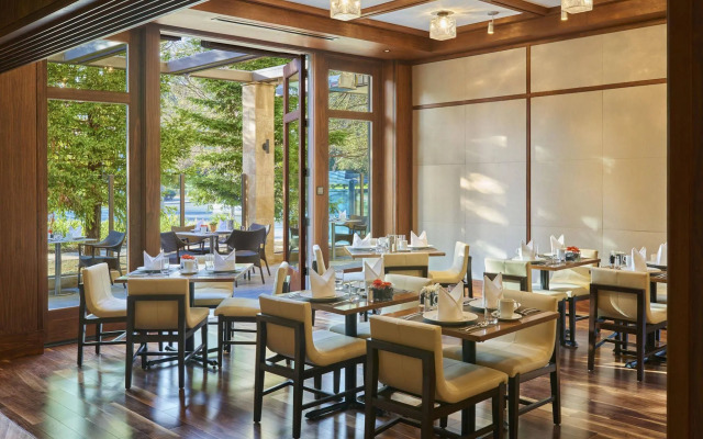 Clement Palo Alto – All-Inclusive Urban Resort