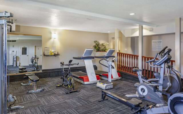 Quality Inn & Suites Edmonton International Airport