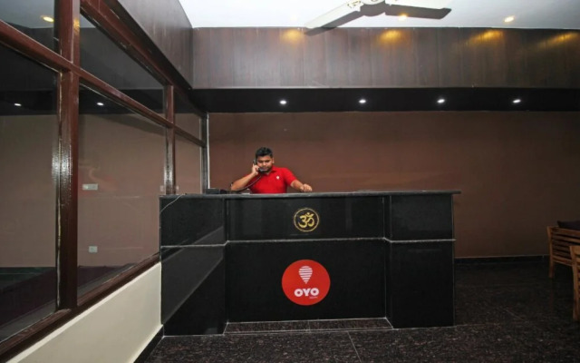 Hotel Red Carpet by OYO Rooms