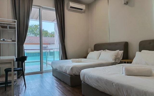 myRoom at 11 J Adams