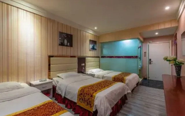 Zhumadian Fukang Business Hotel