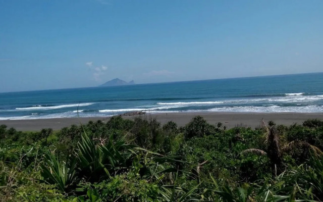 Loha Family Beachside Homestay