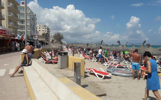 Fantastic, 100 Meters From The Beach