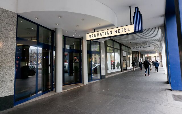Manhattan Hotel
