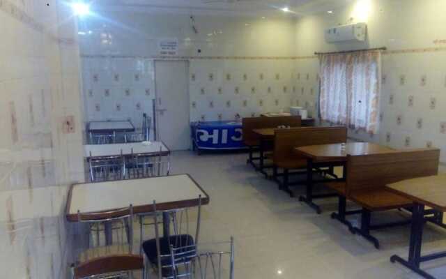 Mgh 112 Bhagyashali Hotel & Guest House