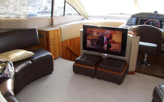 Sealine T60